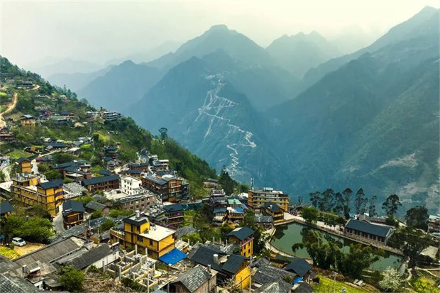 云南旅游,云南旅行社,云南團(tuán)建公司,云南會議會展,怒江旅游,怒江旅行社,怒江團(tuán)建公司,怒江活動策劃公司：老姆登：怒江文旅振興的一把